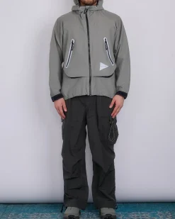 Outlet and wander Loose Fitting Rain Jacket Gray