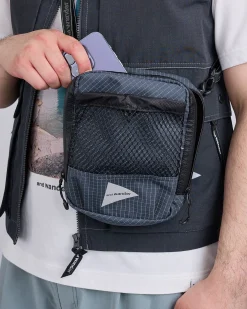 Discount and wander Reflective Rip Shoulder Pouch Charcoal