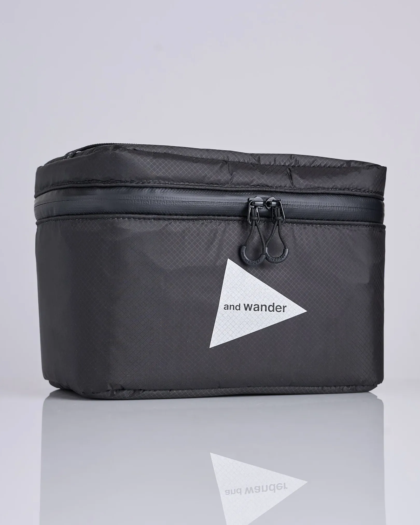 Outlet and wander Sil Soft Small Cooler Charcoal