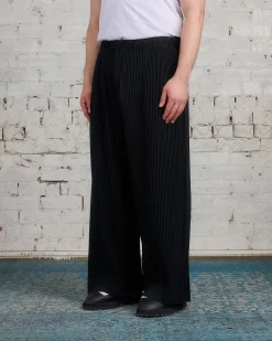 Sale HOMME PLISSÉ ISSEY MIYAKE Pleats September Straight Pant Black