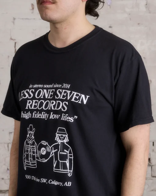 Outlet LESS 17 "High Fidelity" Tee Void