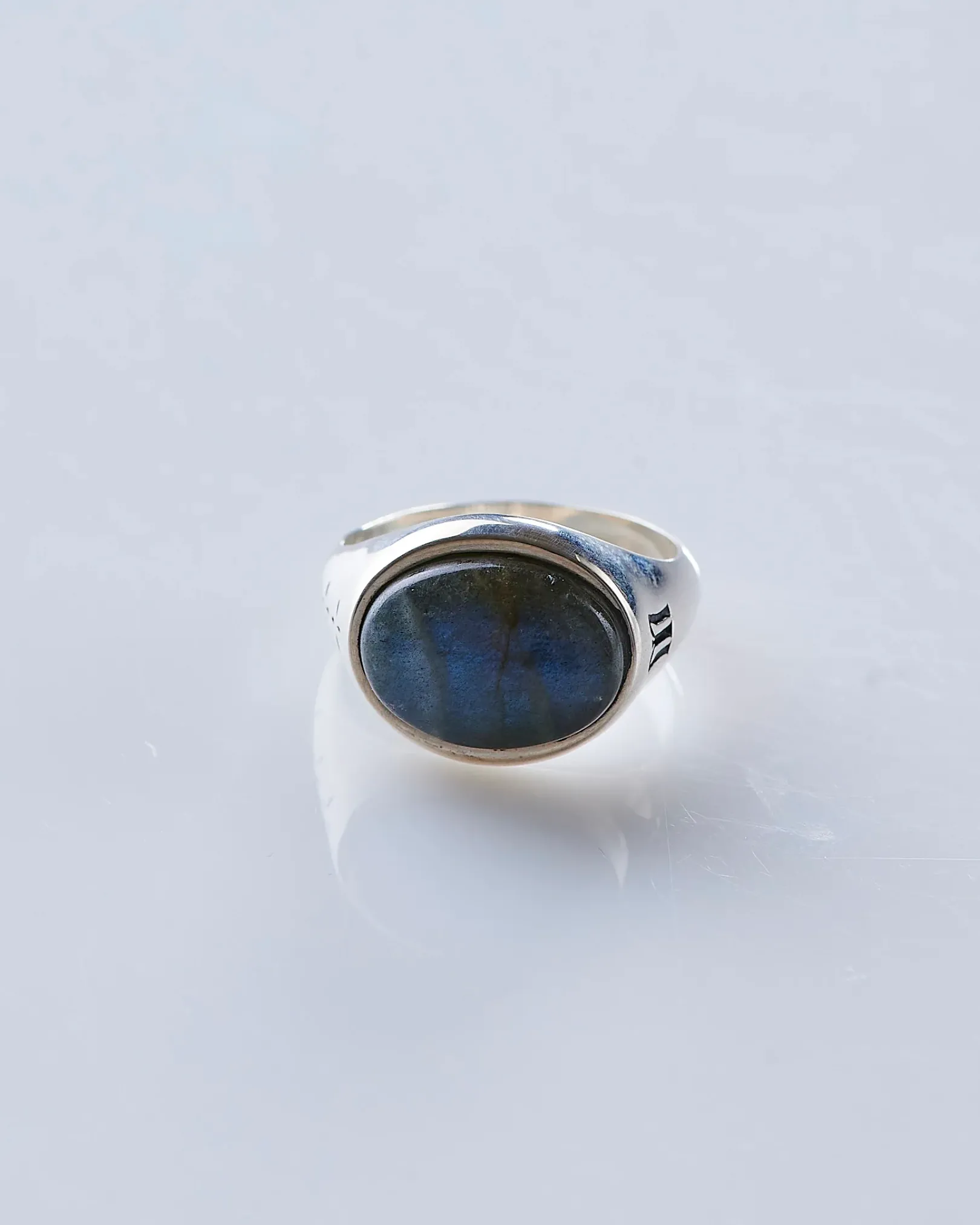 Clearance MAPLE Tubby Ring Silver 925 / Labradorite