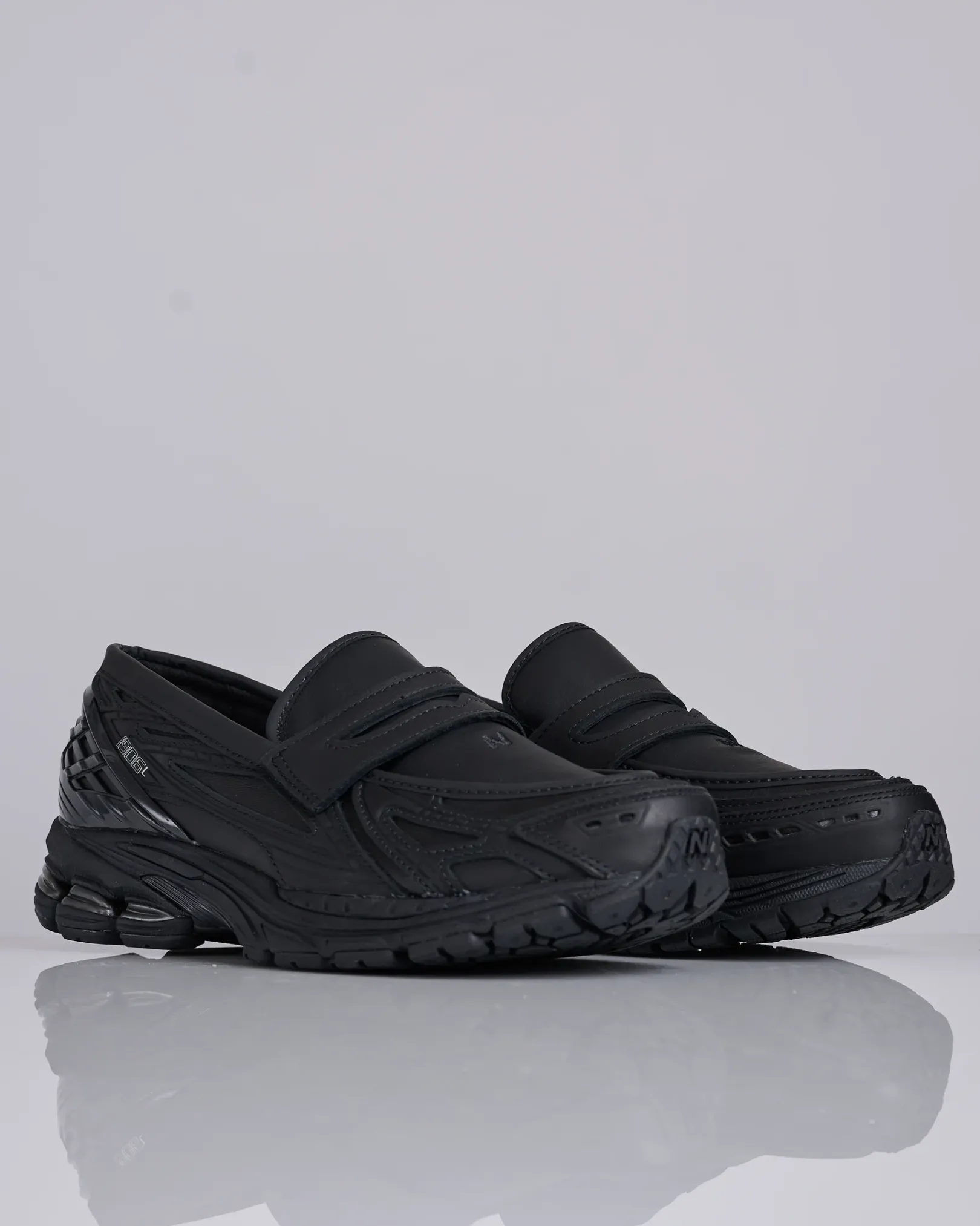 Fashion New Balance 1906L Loafer Black/Black