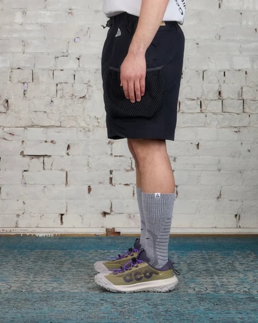 Online Nike ACG "Snowgrass" Cargo Short Black / Anthracite / Summit White