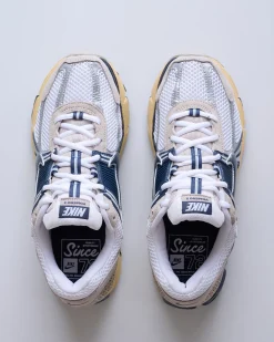 Discount Nike Men's Zoom Vomero 5 White/Thunder Blue-Cream Li