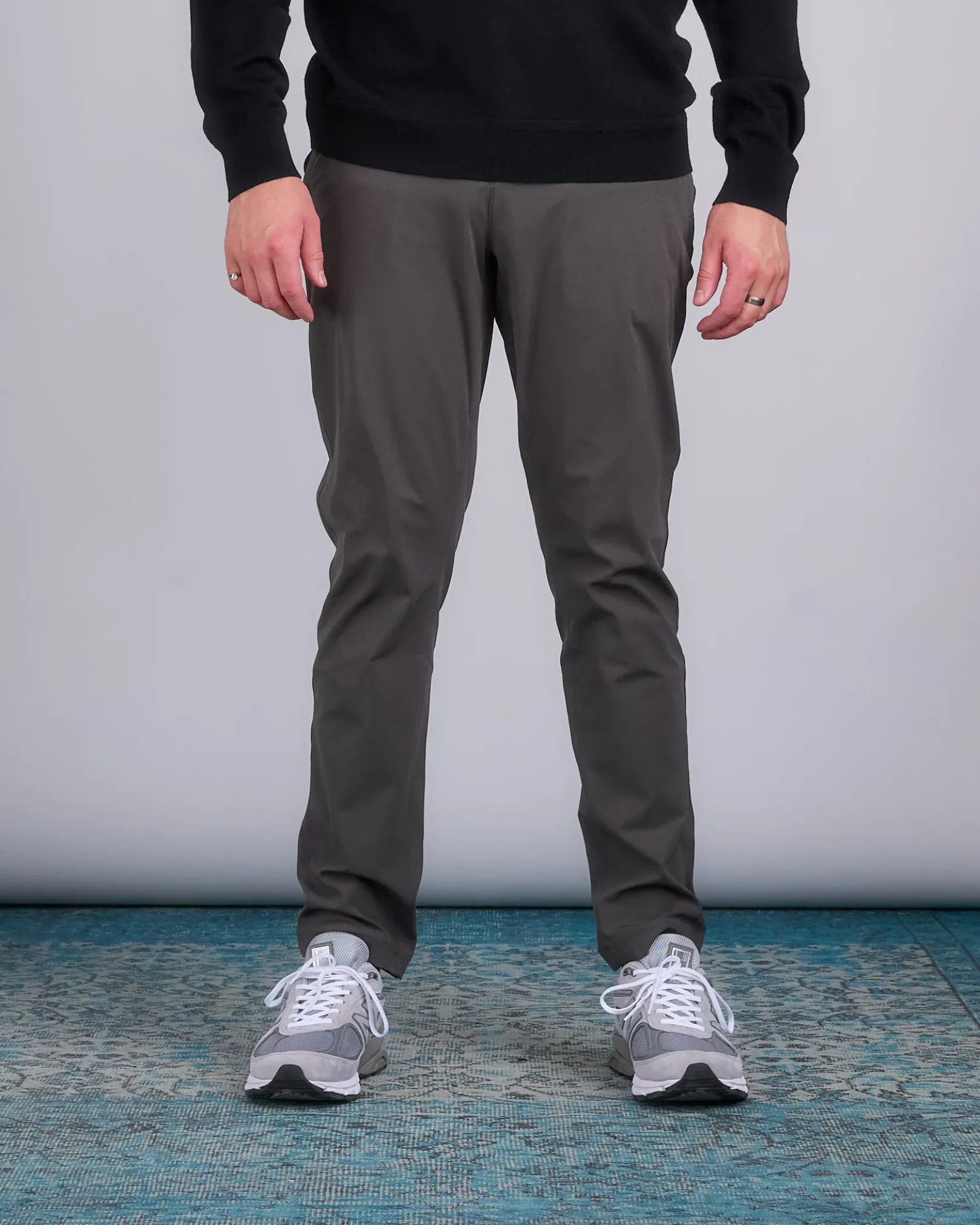 Best Reigning Champ Knit Coach's Pant Carbon