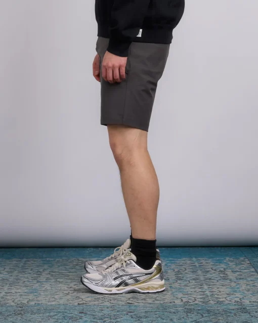 Online Reigning Champ Stretch Warp Knit Coach's 9" Short Carbon