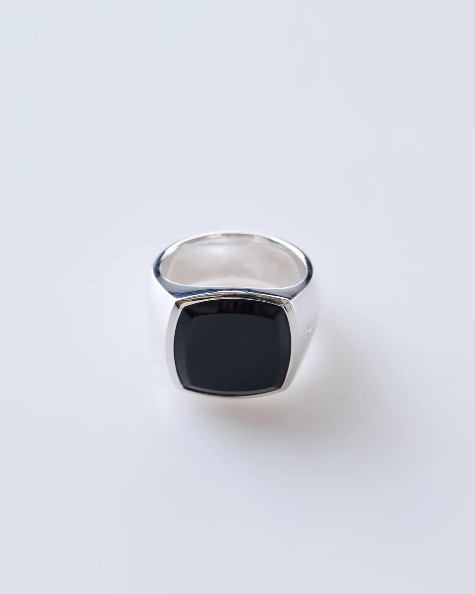 Clearance Tom Wood Cushion Ring (M) Polished Silver 925/Black Onyx