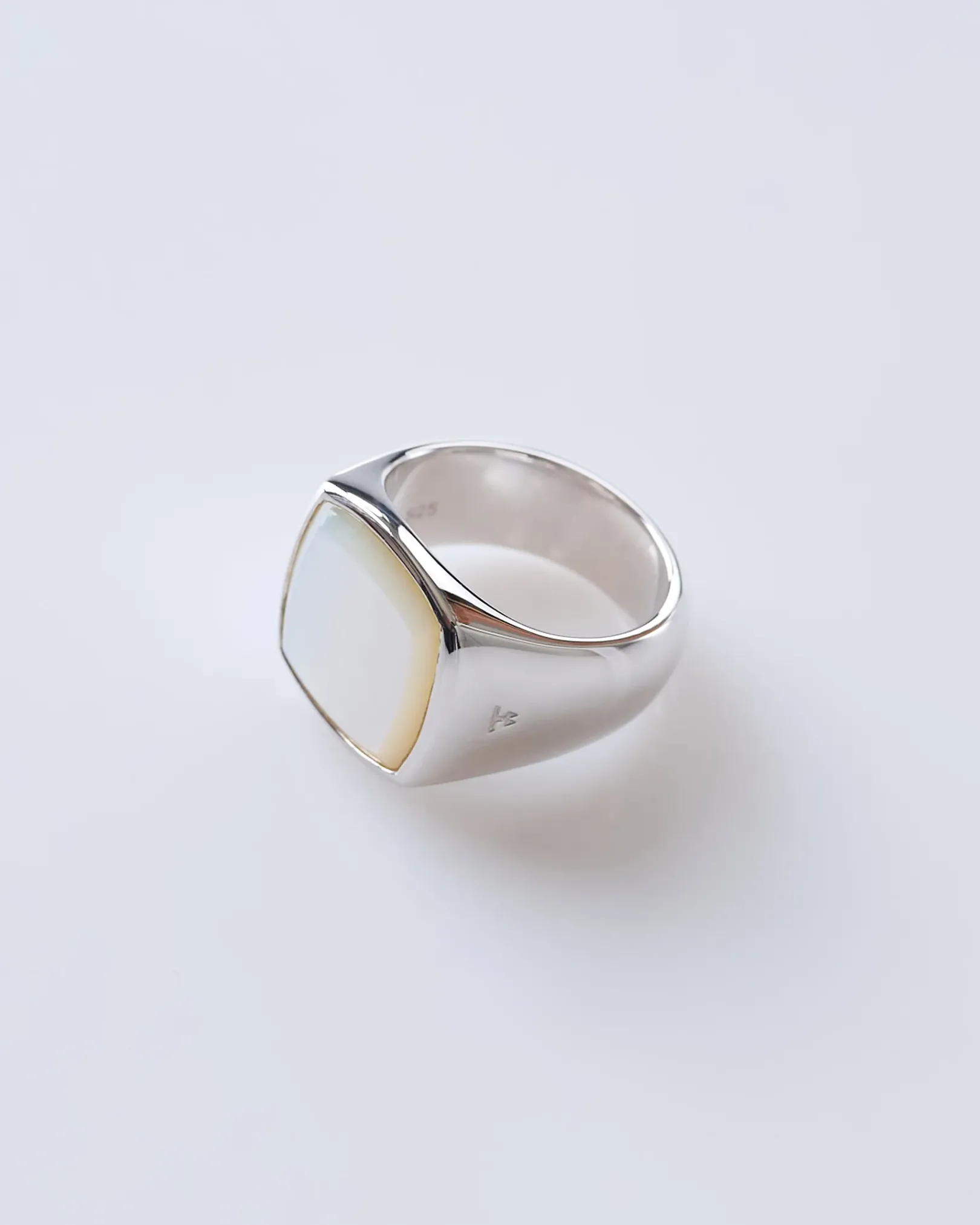 Best Tom Wood Cushion Ring (M) Polished Silver 925/MOP