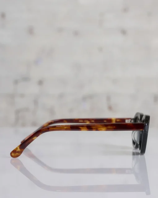 Clearance UNDERCOVER Sunglass Black
